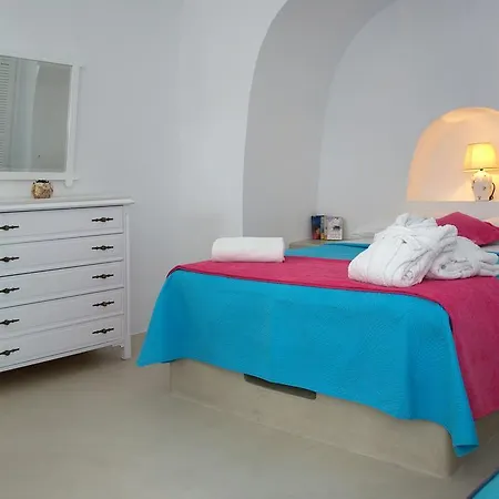 Thirea * Oia (Santorini)