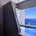 티레아 스튜디오스 * 이아
